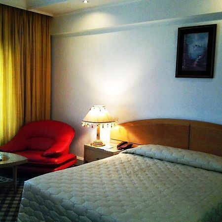 Hotel Washington Dhaka Esterno foto