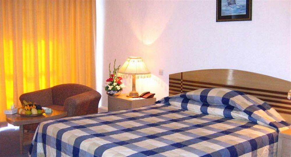Hotel Washington Dhaka Esterno foto