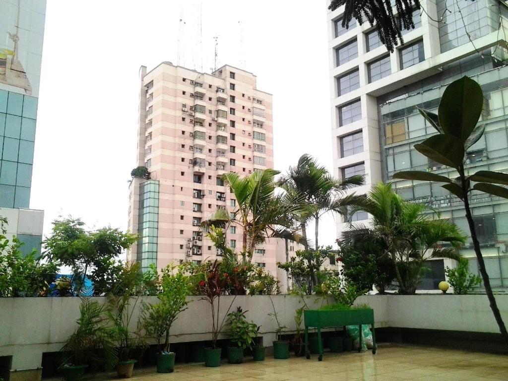 Hotel Washington Dhaka Esterno foto